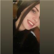 Diplomata e studentessa all'università di Palermo in Comunicazione